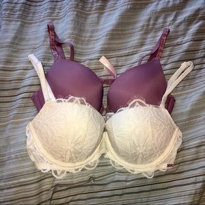 PINK VICTORIA’S SECRET BRAS